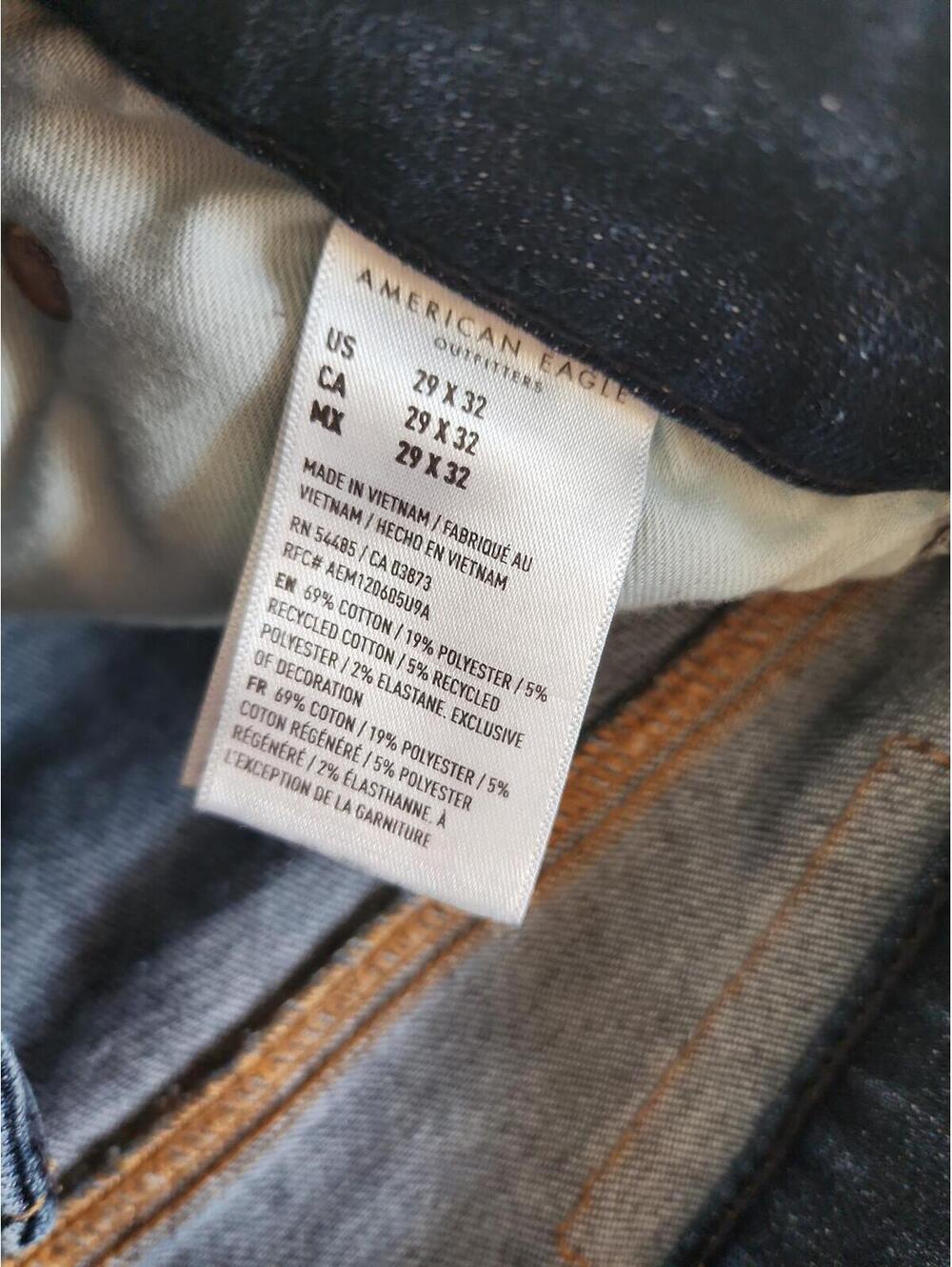 Jeans - Picture 9 of 9